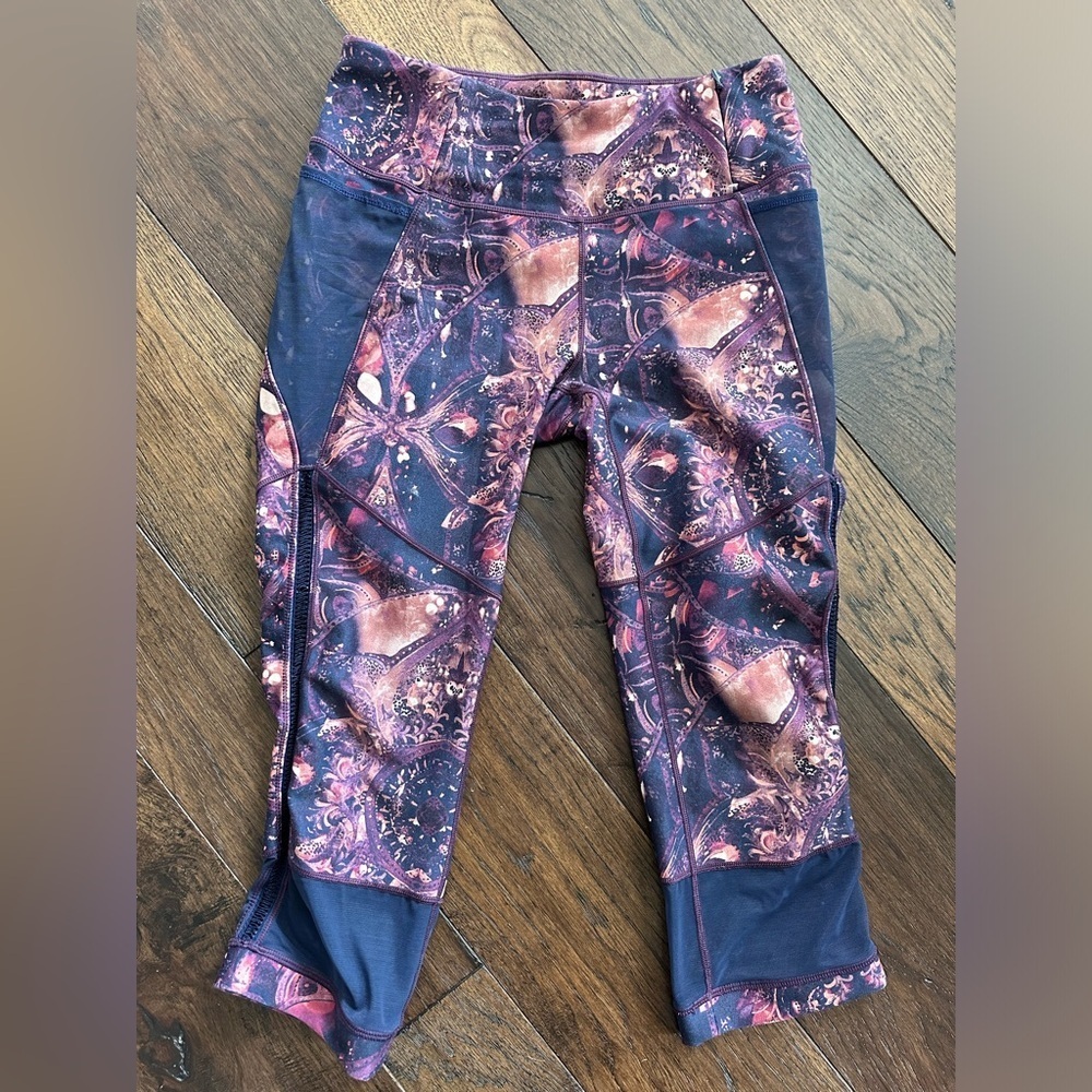Calia Women’s Navy/ Pink Mesh Printed Leggings- size Medium